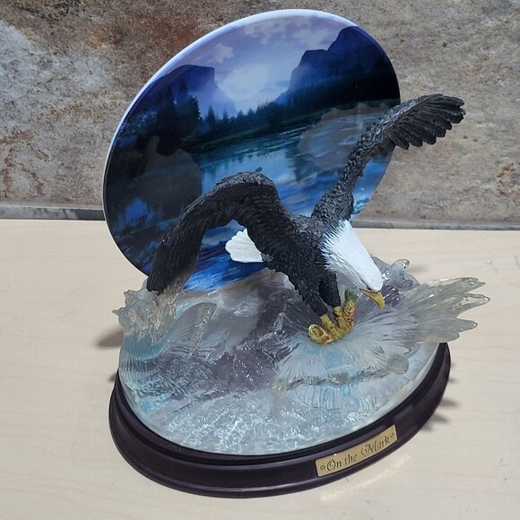 Bradford Exchange Decorative 3 D Plate Flying Eagle Trout Figurine On The Mark F - Picture 6 of 12
